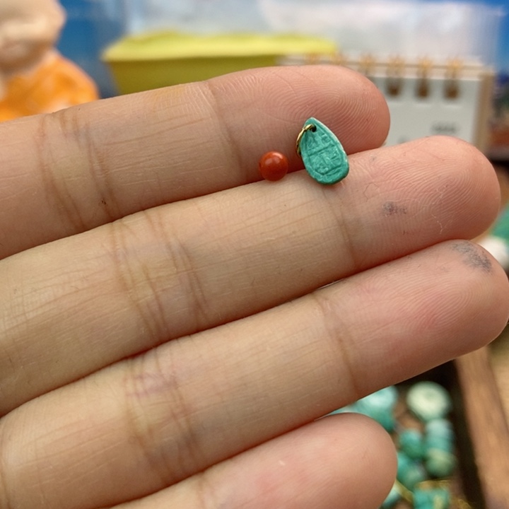 南红玛瑙未镶嵌珠宝奇石