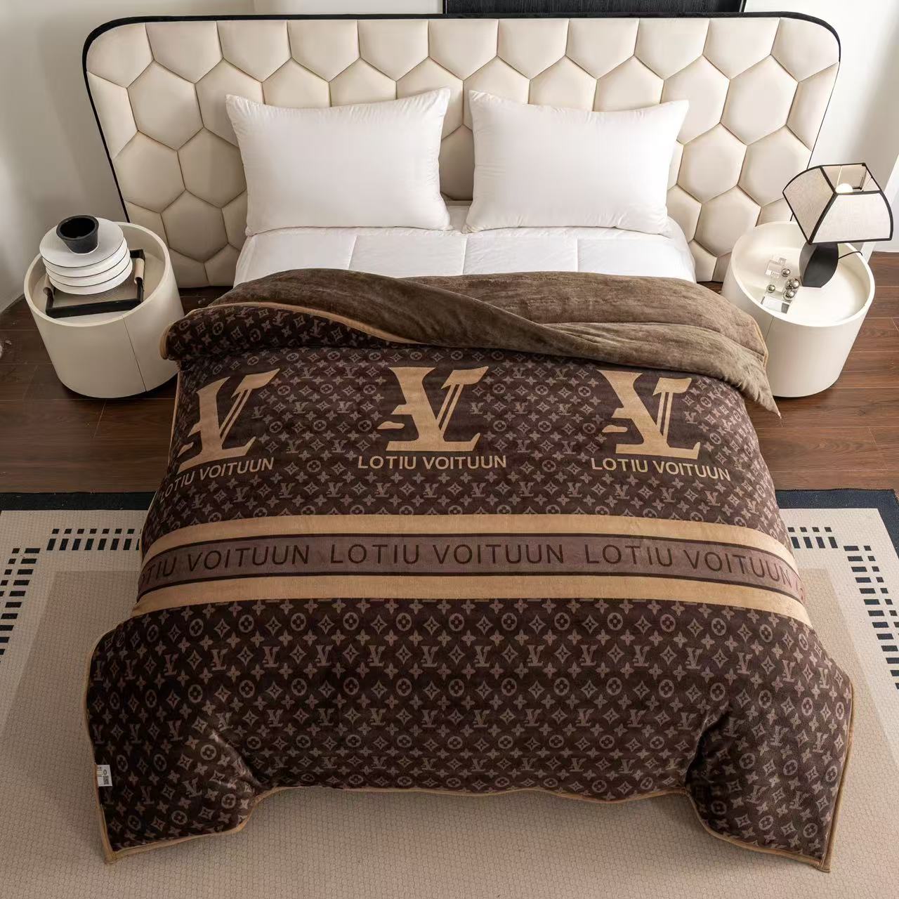 2*2.3米加厚绒被 咖啡色四叶草加厚宝宝绒保暖冬季大被子