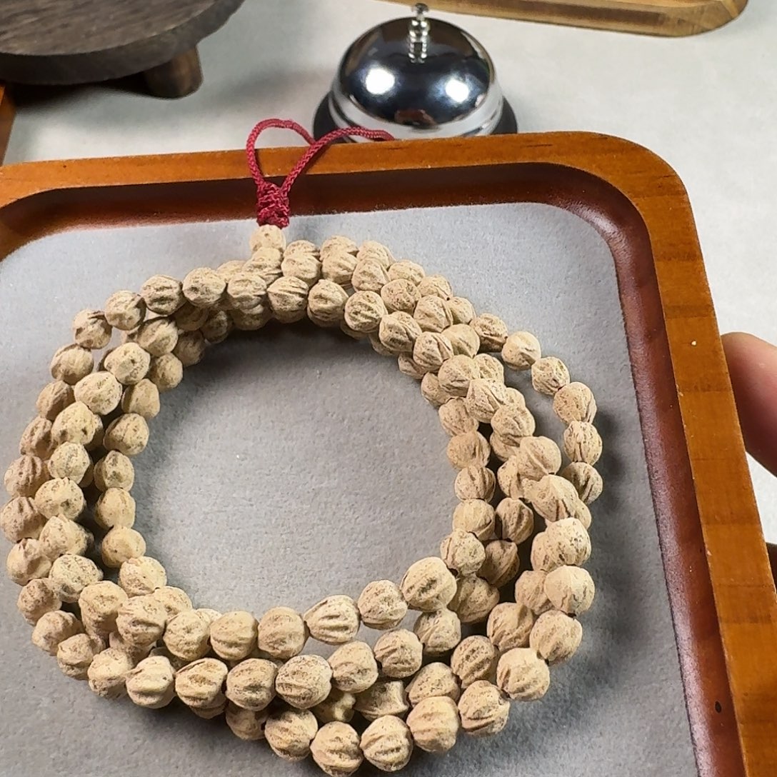 还***挺柏香籽/百香籽吊坠