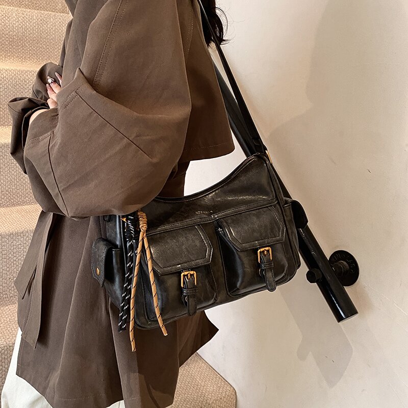 【长29宽10高22】时尚百搭复古单肩斜挎包女包黑色7205