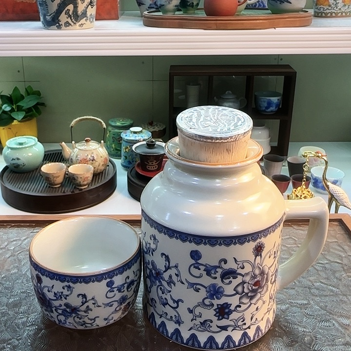 青花瓷器茶具套装茶叶罐个人杯