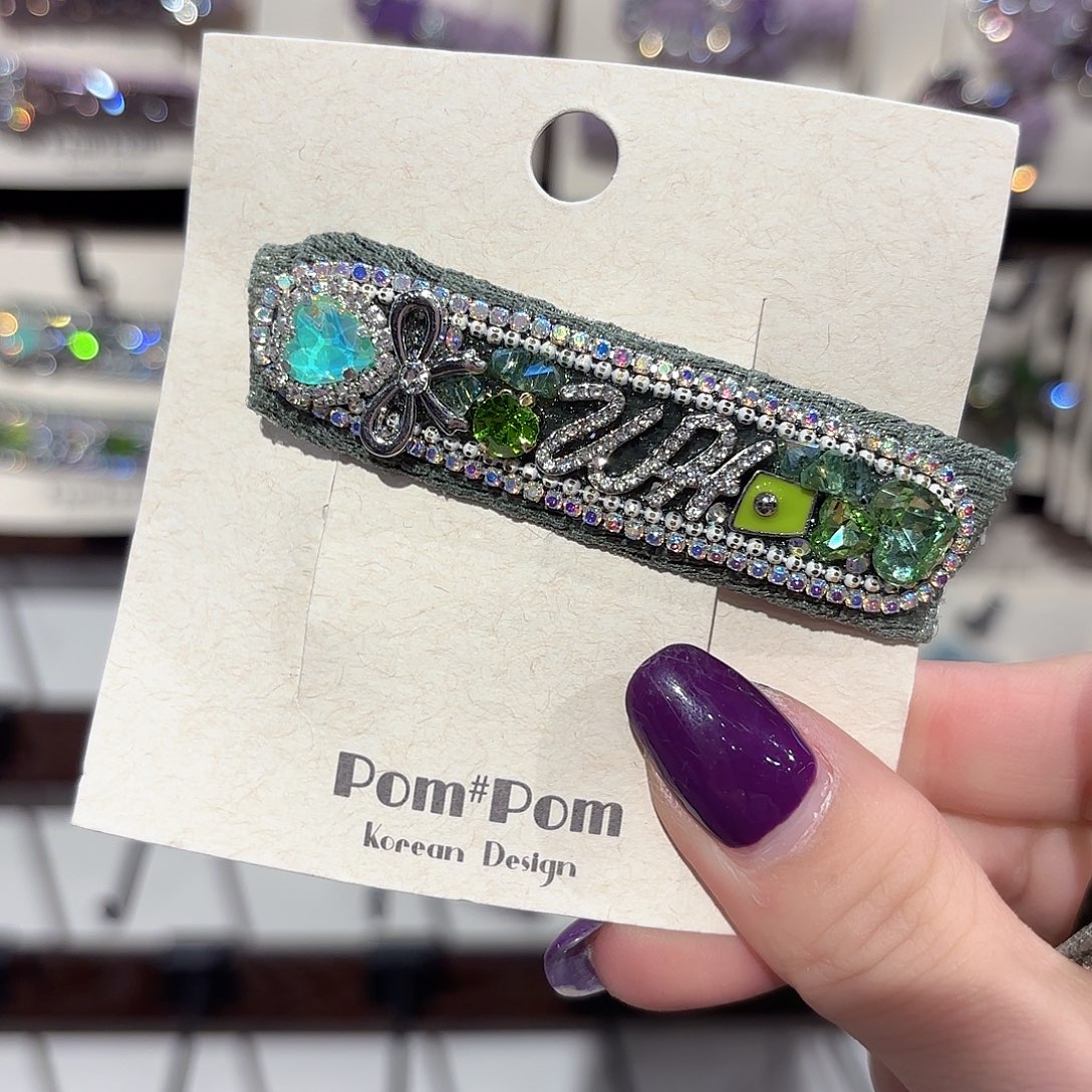 皮质铁合金绿色拜拜