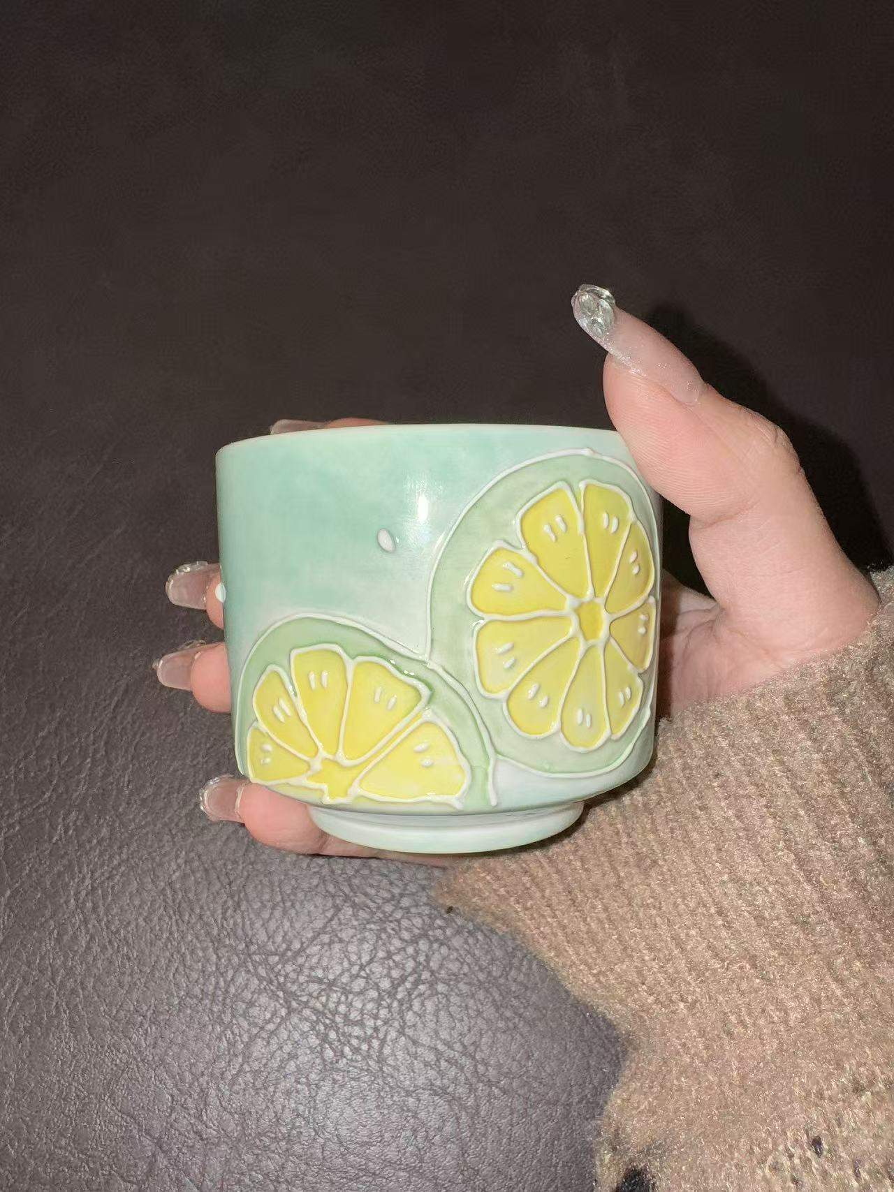 景德镇 手绘 立体釉 皮球花 马蹄型 柠檬杯
