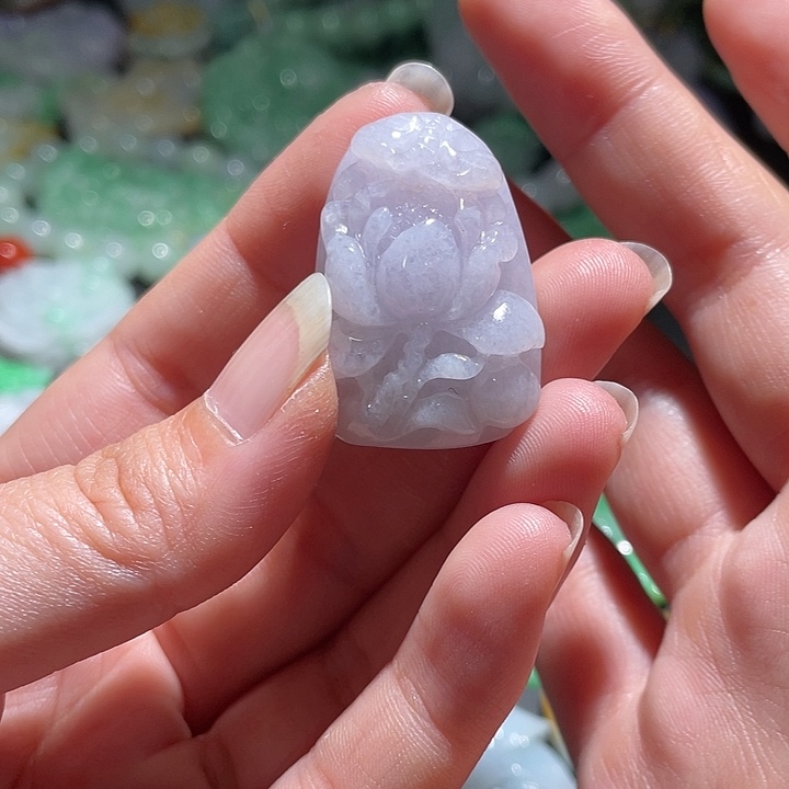 颈饰未镶嵌翡翠天