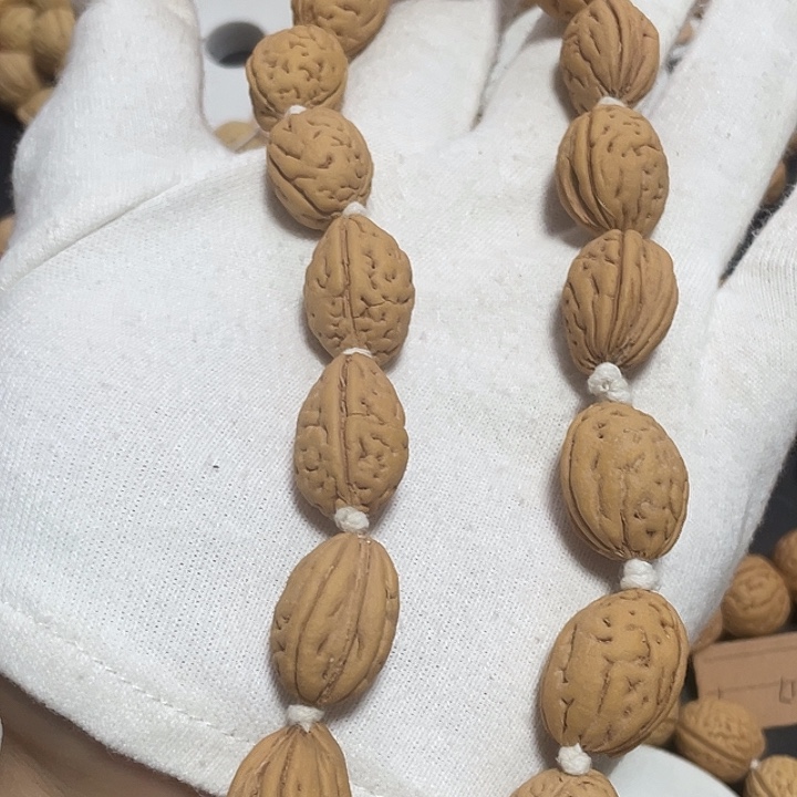 于***二桃核吊坠钱袋，野生桃核，一物一图