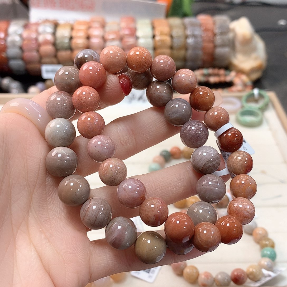 硅化珊瑚（珊瑚玉）手链未镶嵌椒***子157