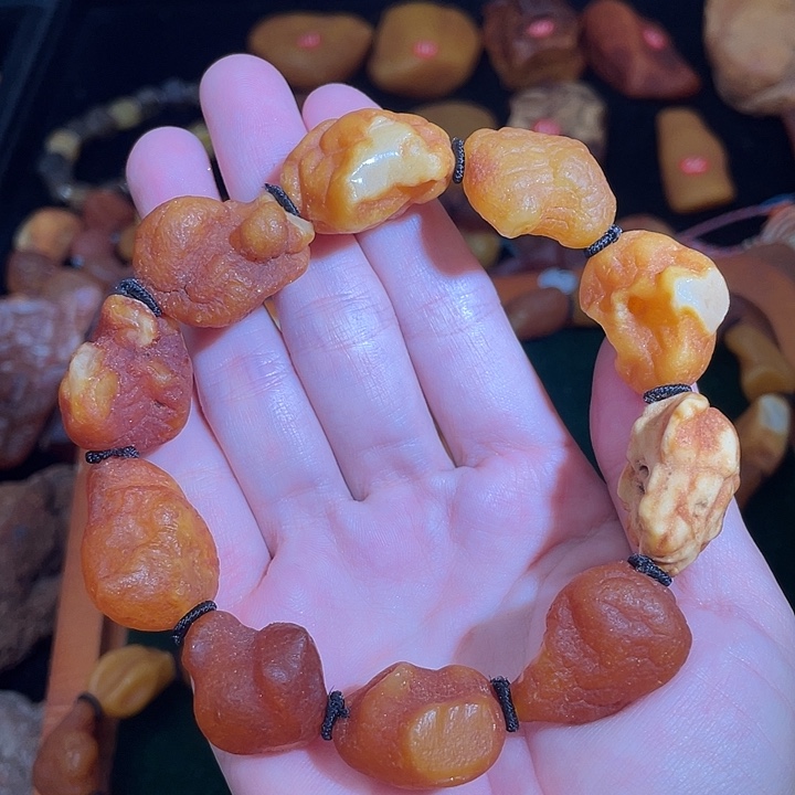 琥珀未镶嵌珠宝奇石
