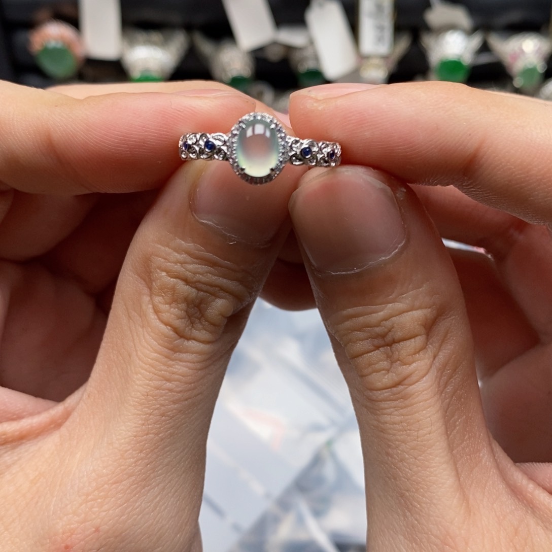 翡翠戒指银S925镶嵌天然缅甸翡翠a货