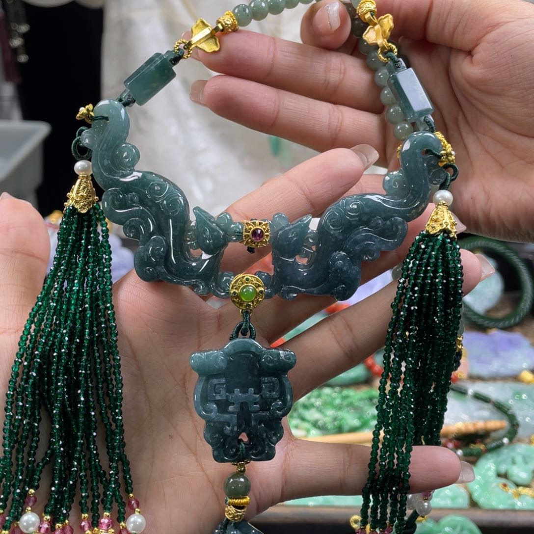 翡翠颈饰未镶嵌代编织