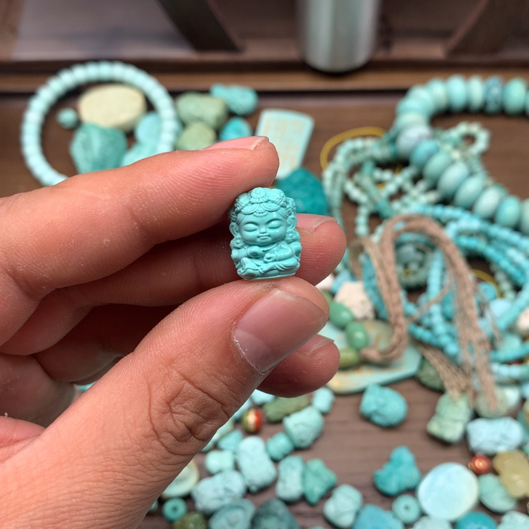 绿松石雕刻未镶嵌