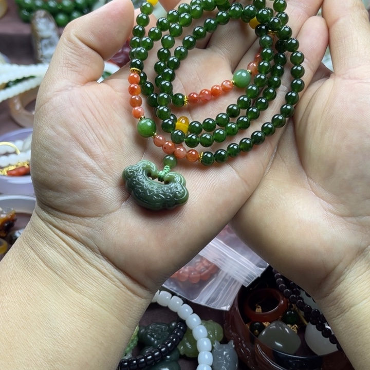 和田玉未镶嵌手链