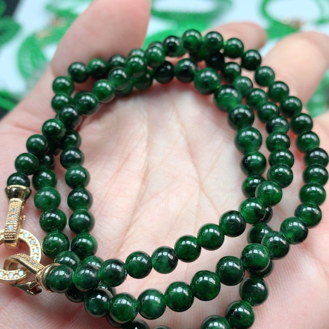 翡翠手链未镶嵌翡翠