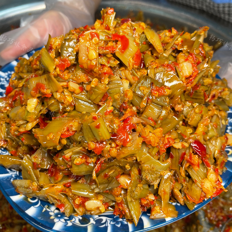 杨巧妹酸辣芋荷江西特产美食芋苗梗开盖即食下饭菜腌菜酸辣鲜香