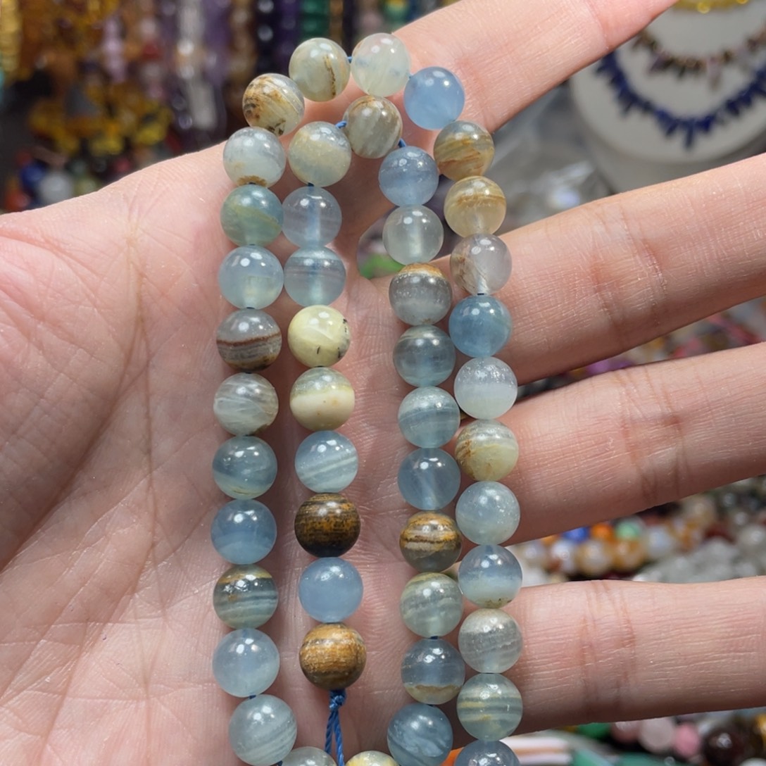 石英质玉，蓝方解8.5mm，未镶嵌