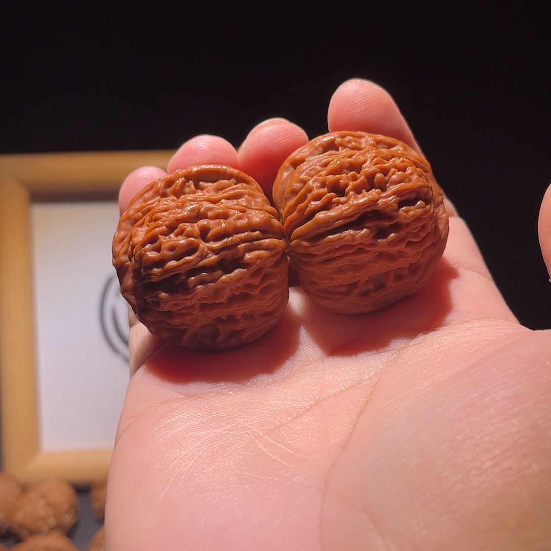 文玩核桃把件38全品汉高楼