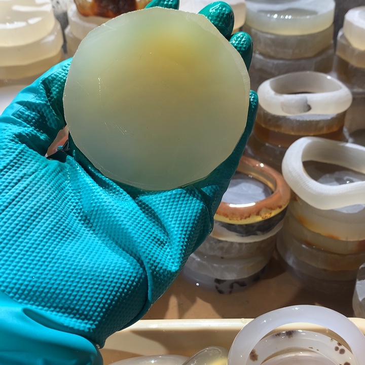 定制玛瑙苹*糖定制玛瑙手镯