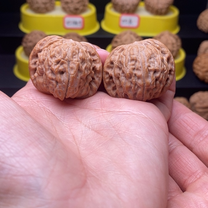 文玩核桃吊坠歪磨