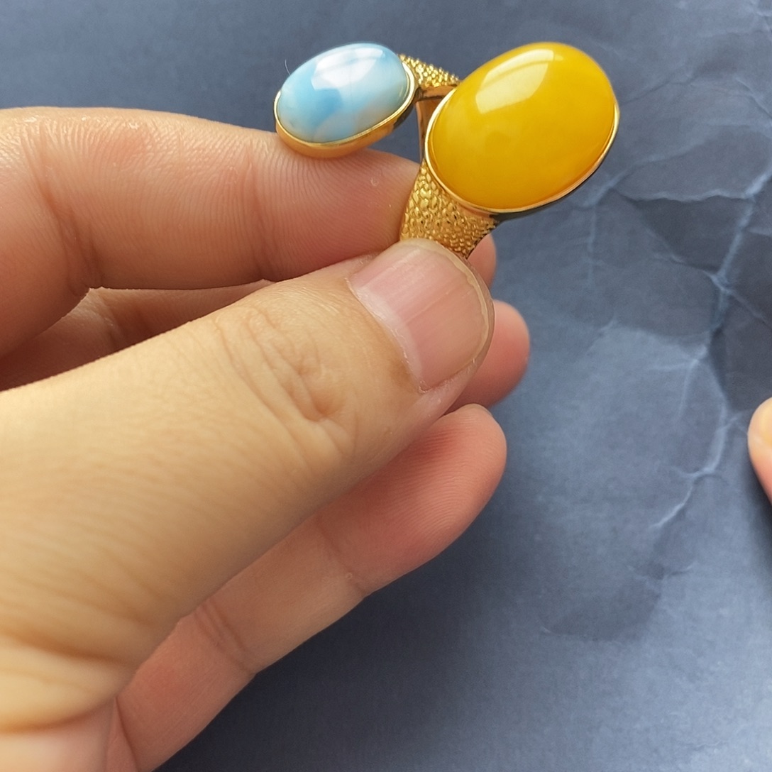 琥珀未镶嵌裸石戒指