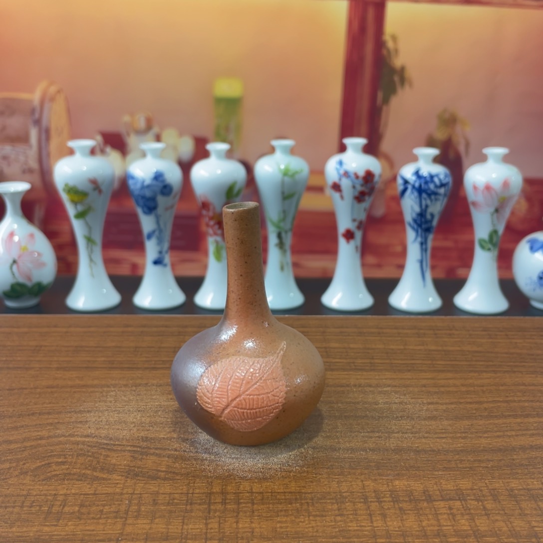 陶瓷景德镇小花瓶等着你