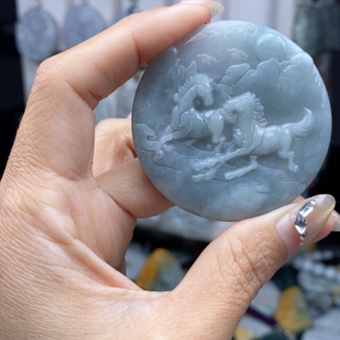 翡翠颈饰未镶嵌翡翠