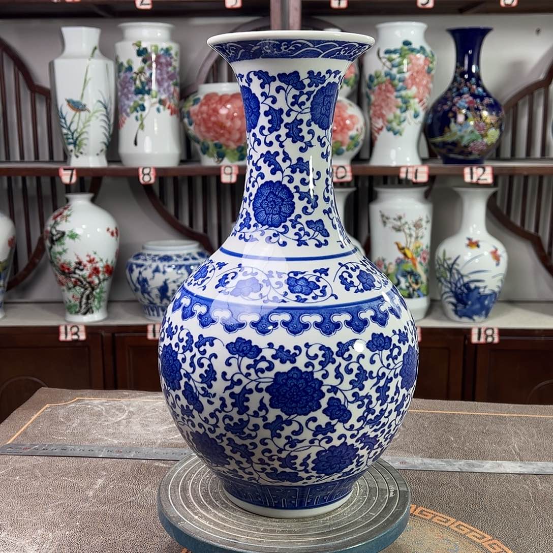 摆件陶景德镇陶瓷缠枝