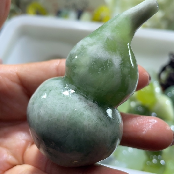岫玉未镶嵌手把葫芦