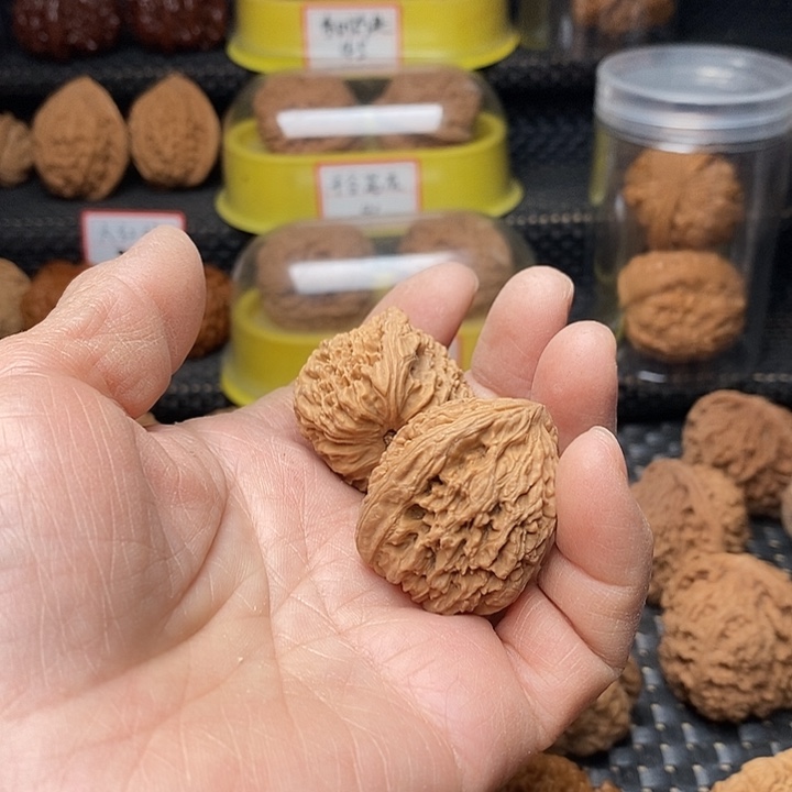 巍***～把件文玩核桃南疆