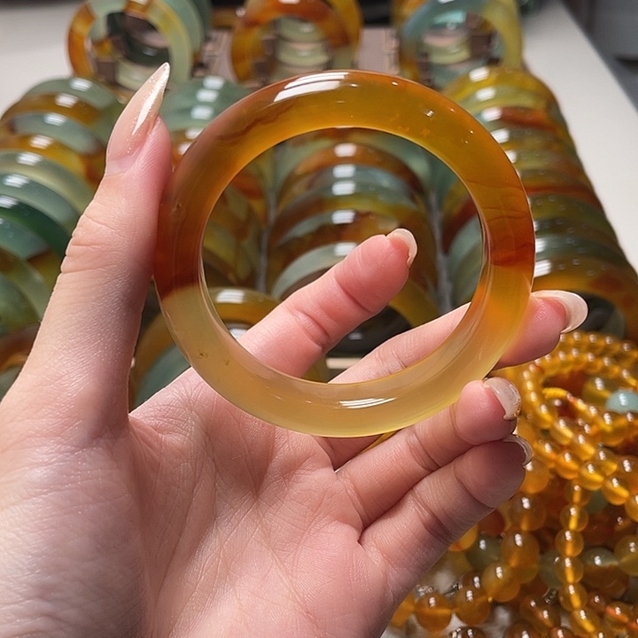 蛇纹石玉未镶嵌手镯53.7