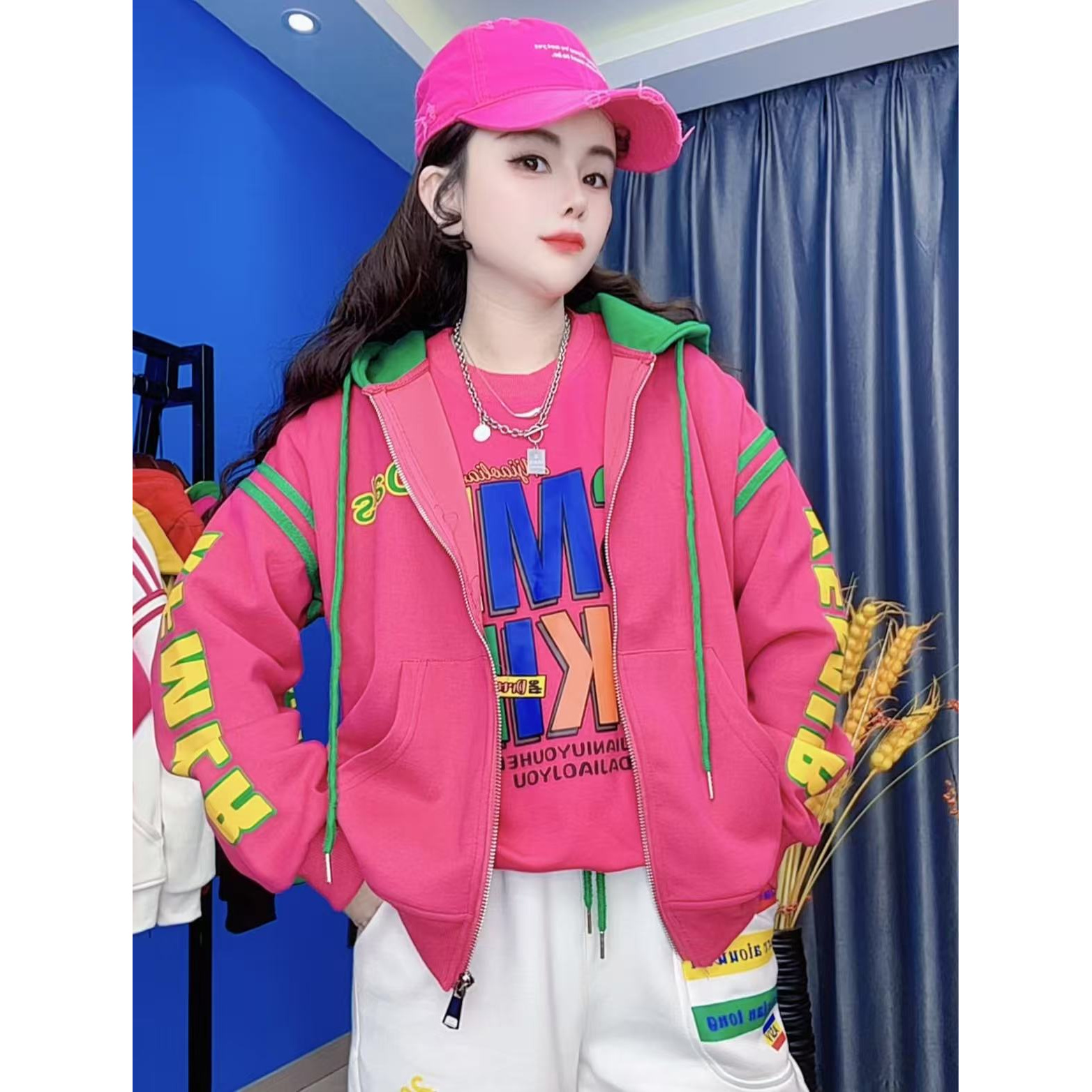 8982韩版休闲时尚宽松潮流印花拼接重工拉链开衫连帽春季女外套