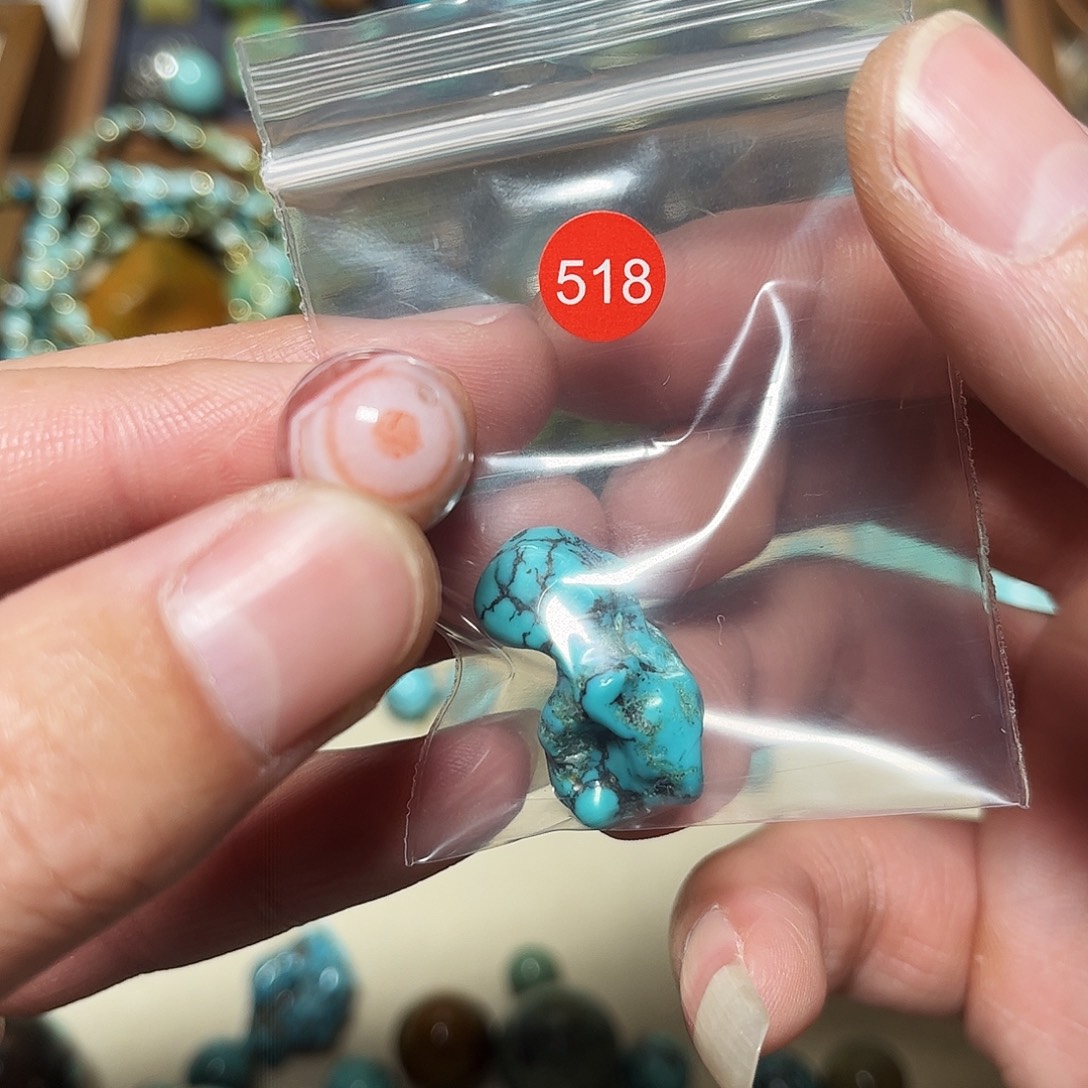 旧***两南红玛瑙未镶嵌珠宝奇石