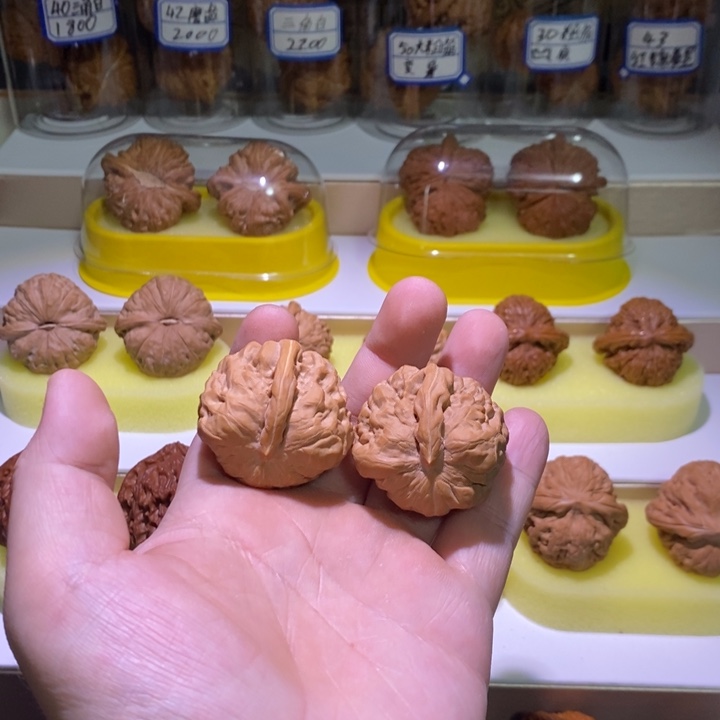 文玩核桃吊坠蛤蟆
