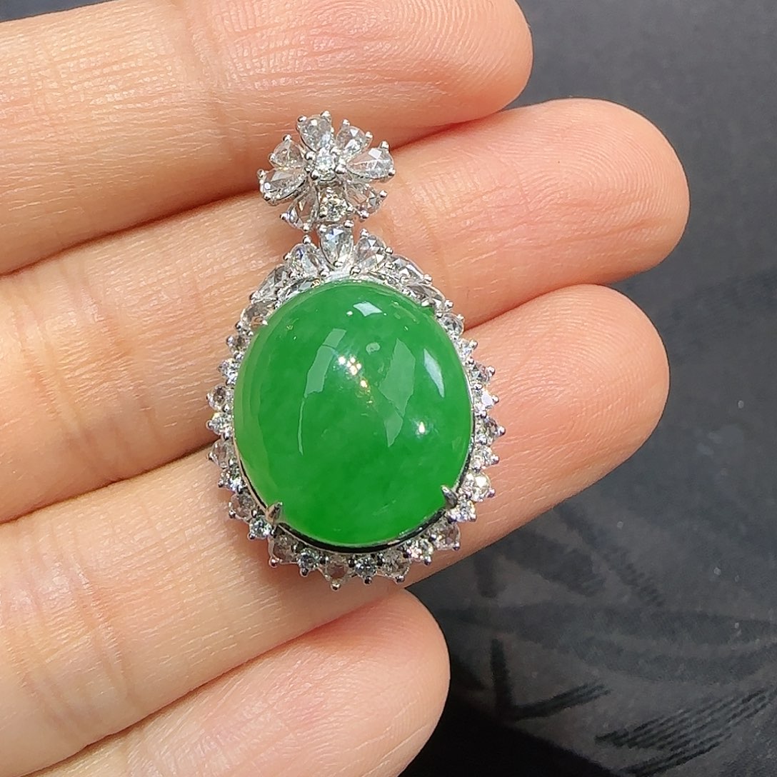 翡翠吊坠(不含链)18K金镶嵌