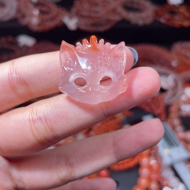 南红玛瑙未镶嵌猫猫面具2003打孔备注