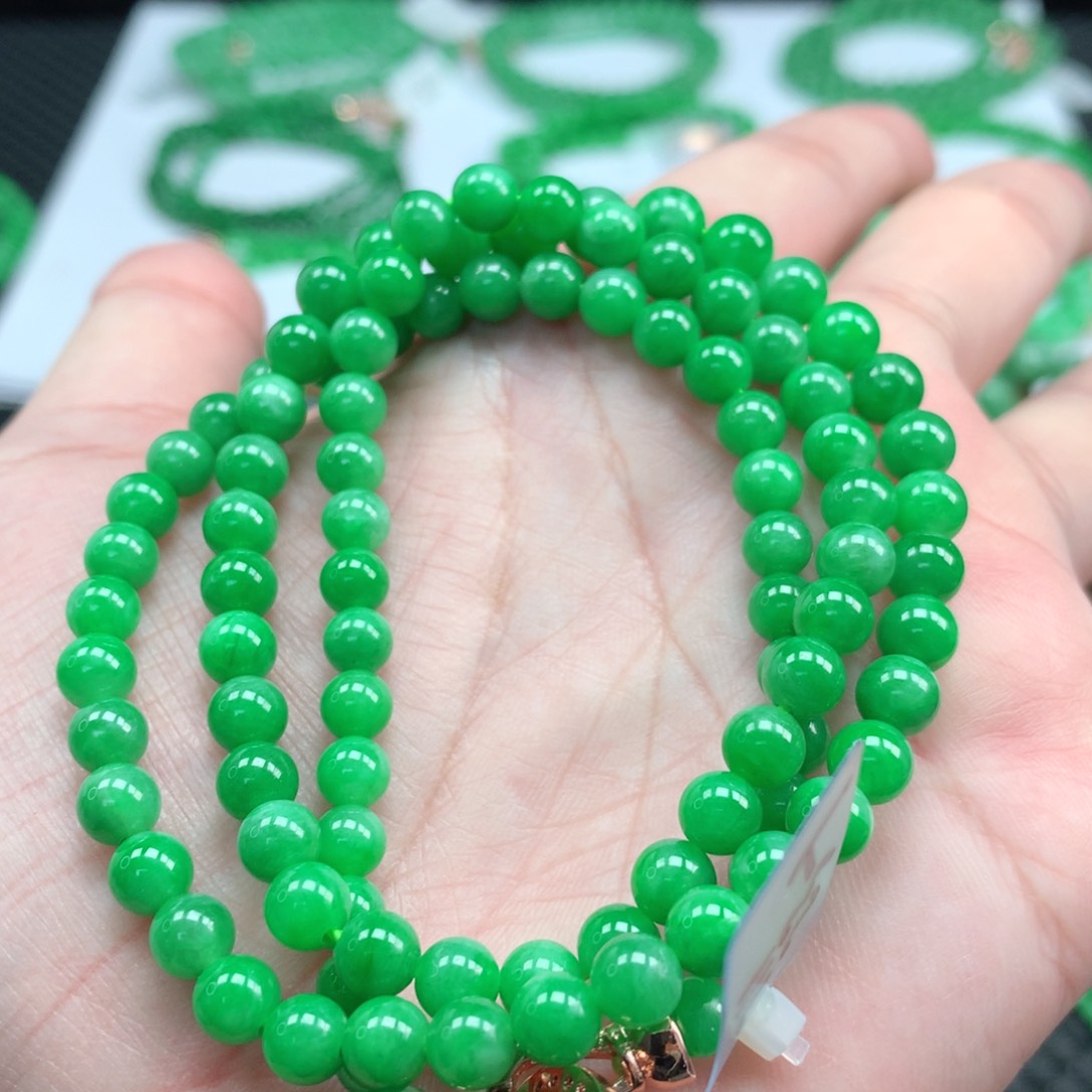 翡翠手链未镶嵌翡翠