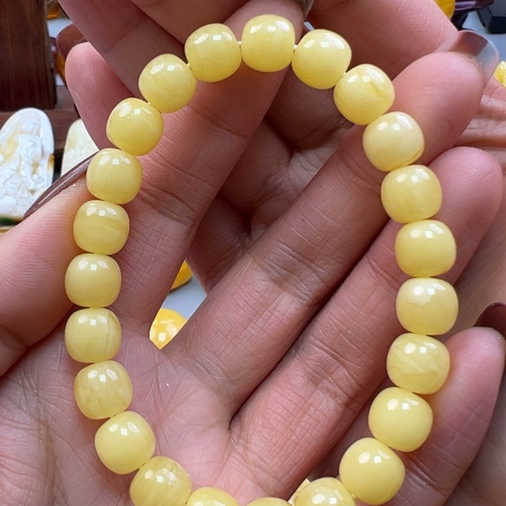 蜜蜡未镶嵌珠宝奇石