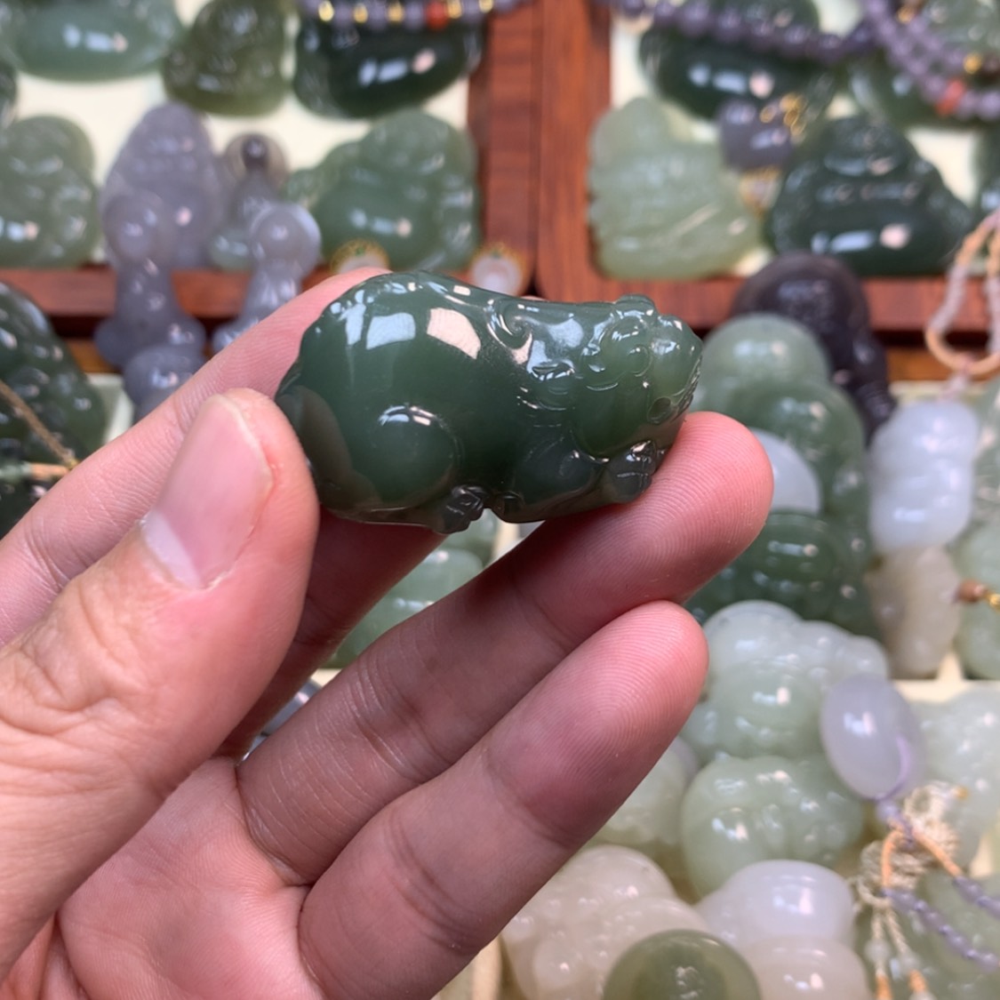【闪购商品】颈饰未镶嵌和田玉啊****）