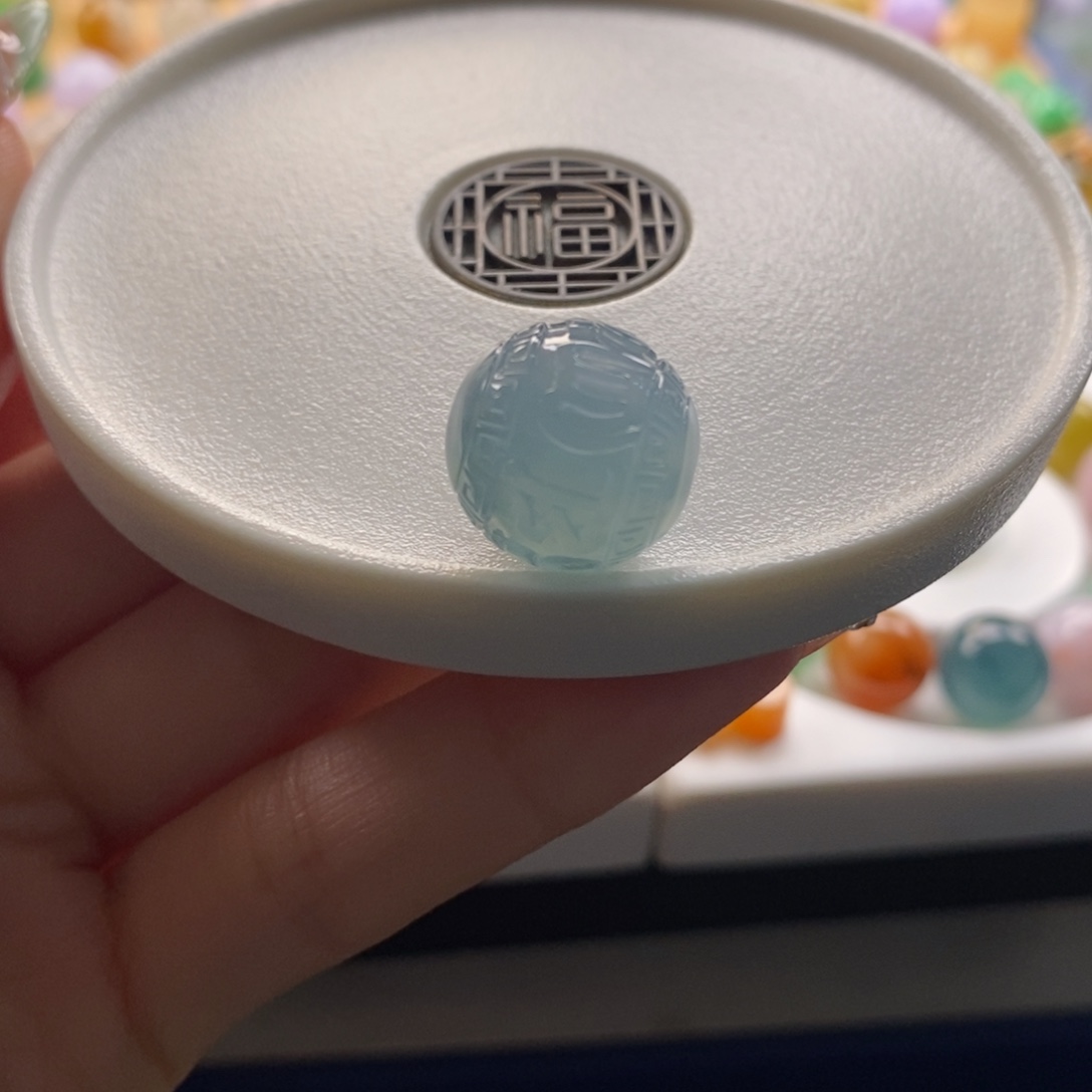翡翠未镶嵌颈饰冰胶蓝底雕刻圆珠卡15