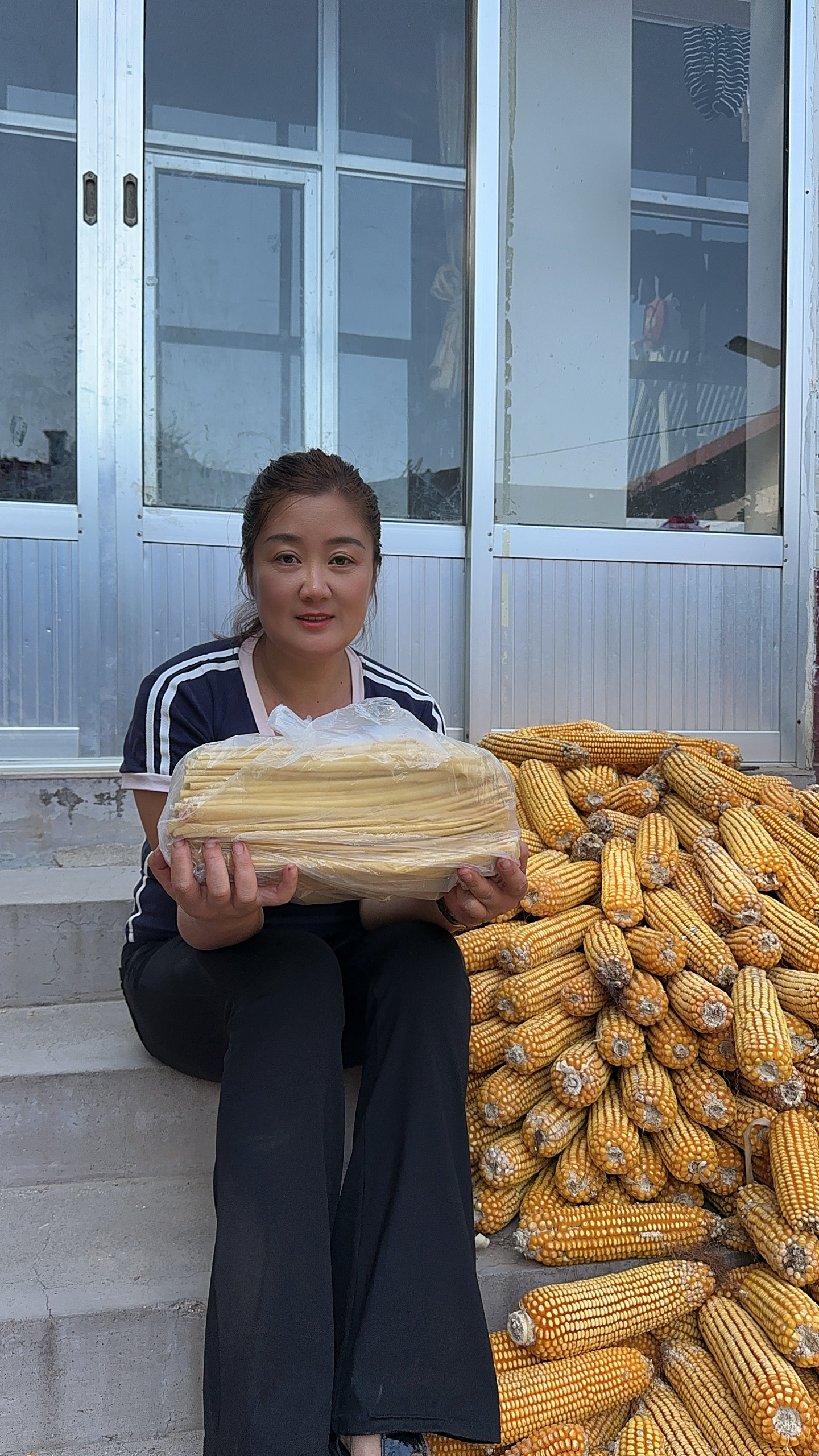 龙汪崖村纯手工鳌子柴火玉米煎饼玉米糊发酵