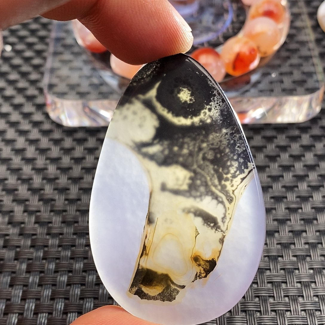 悠***。玛瑙/玉髓未镶嵌吊坠(不含链)