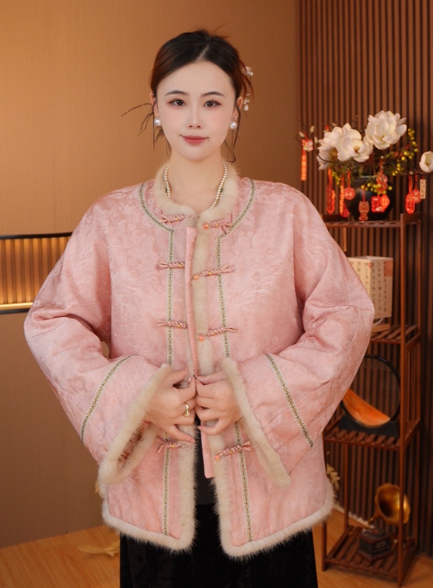 【美人玉】新中式提花双面双穿冬季真毛外套2025D6575夏希广源仓