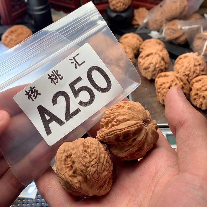 文玩核桃吊坠悟空寺