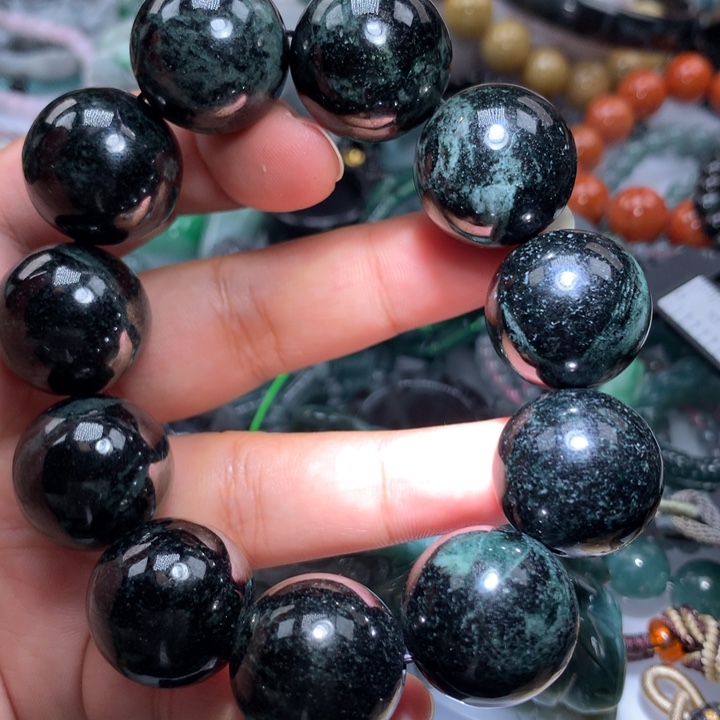 翡翠颈饰未镶嵌保真天然A货翡翠