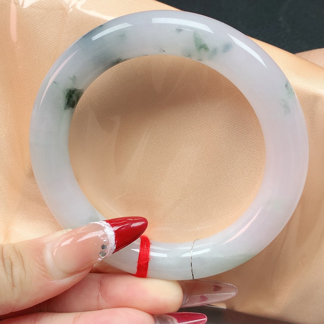 翡翠手镯未镶嵌57胖