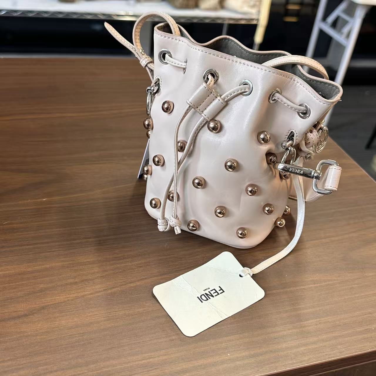 95新 FENDI/芬迪 /珍珠限定款/水桶/手提斜挎