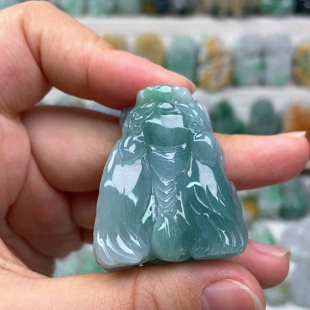 翡翠未镶嵌吊坠(赠链)