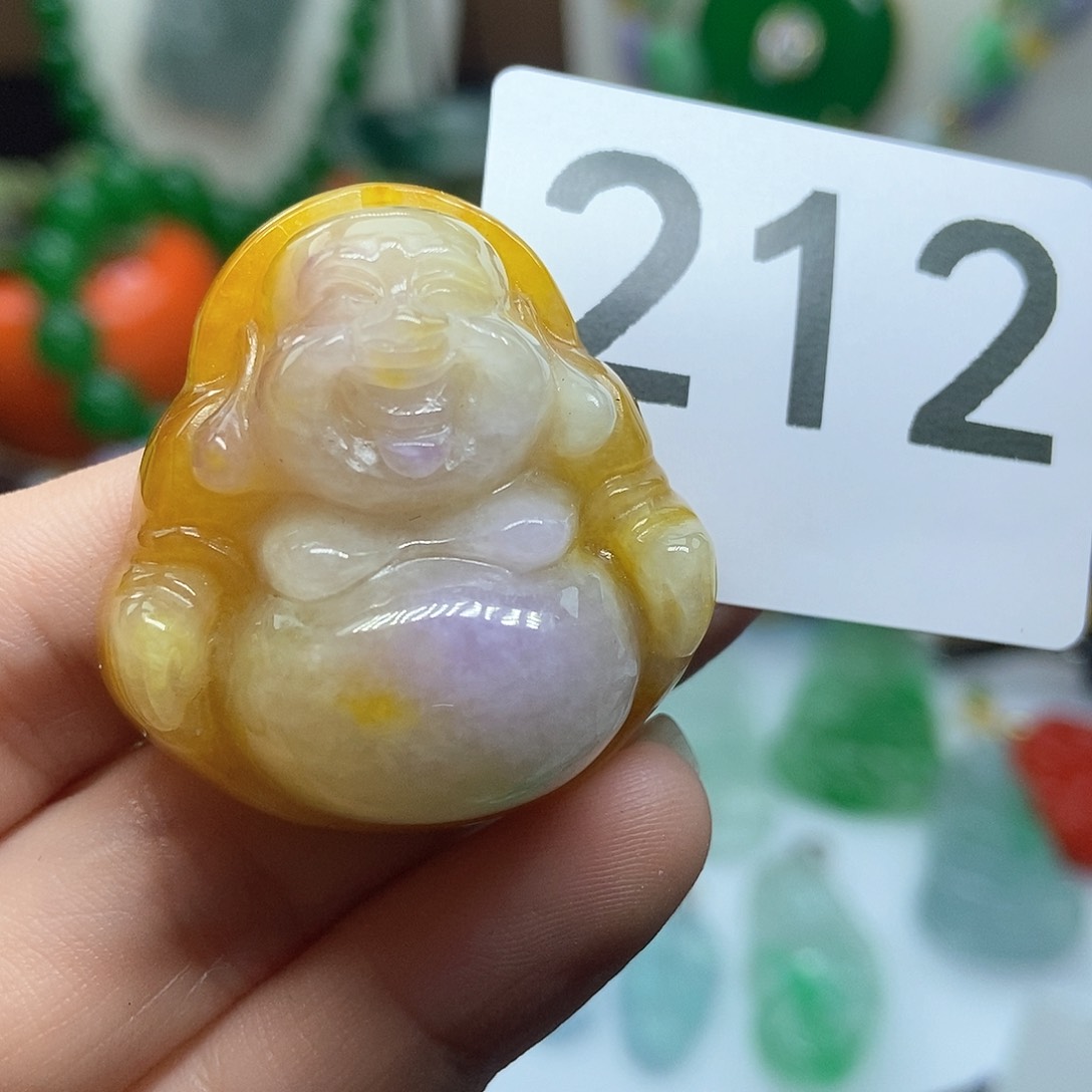 翡翠吊坠(赠链)未镶嵌