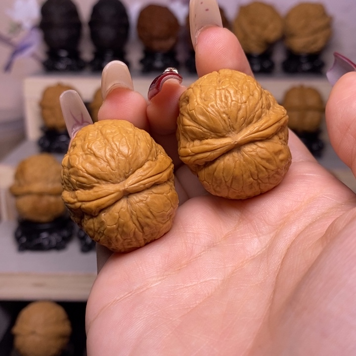 文玩核桃把件39Y—小二炸元宝34尺