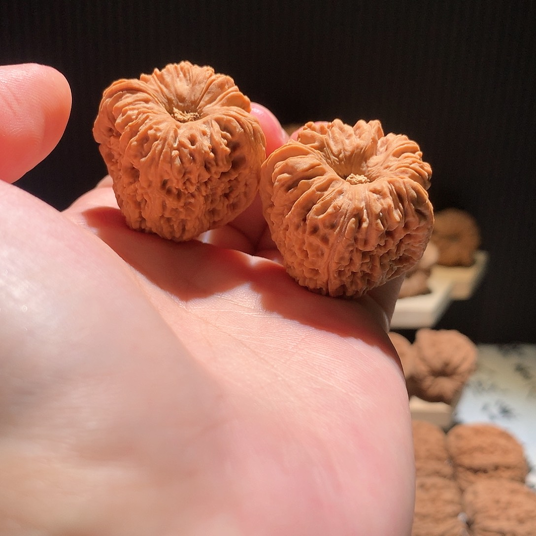 把件文玩核桃三****y35南疆