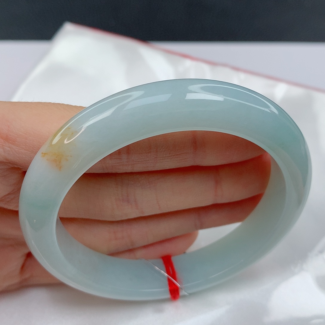 翡翠手镯未镶嵌57.2正圈淡蓝完整