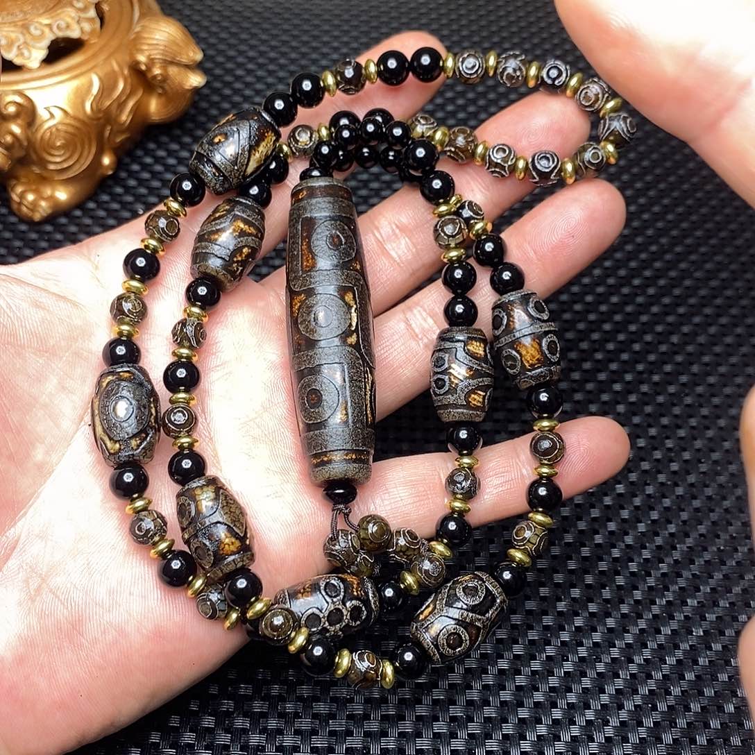 《****玛瑙/玉髓未镶嵌手链